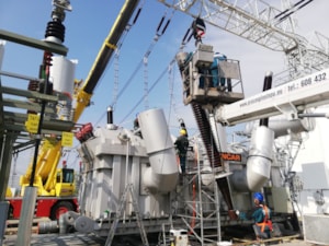Montáž průchodky 400 kV