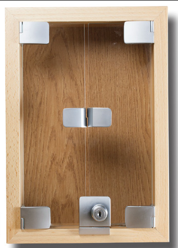 7-Square%20skrinka_dve_kridla_zamek_dole