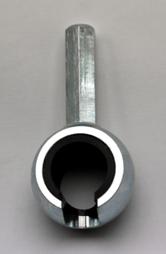 6780_053C_pripravek k zasroubovani_11_vlozkovany_b.JPG