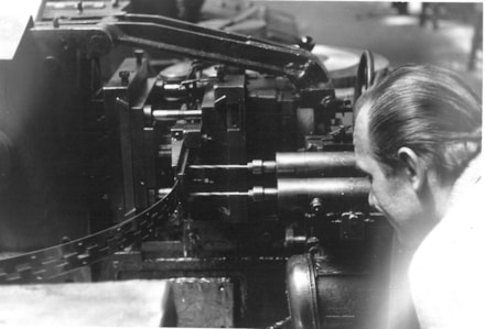 Automatárna (1976)