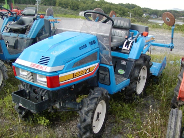 3-Iseki%20TU145F