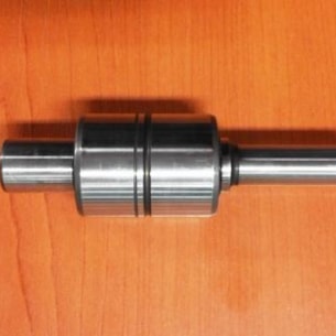 Hřídel vodní pumpy Kubota D1402