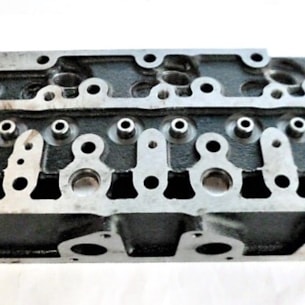 Hlava motoru Kubota D722