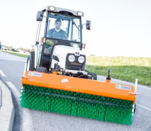 Kartáč přední zametací ECO Power Brush RS