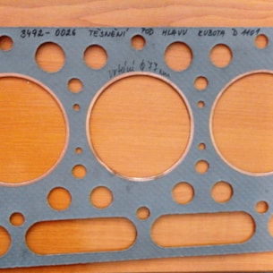 Těsnění pod hlavu Kubota 3V D1101