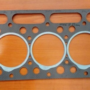 Těsnění pod hlavu Kubota 3V D1302