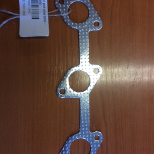 Těsnění výfuku Kubota D950 - sběrného potrubí výfuku