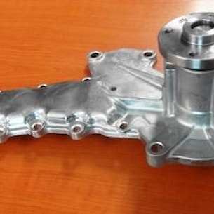 Vodní pumpa Kubota D1402