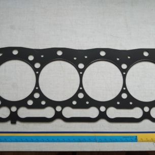 Těsnění pod hlavu Kubota 4V V1505 plech