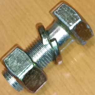 Šroub nože japonského rotavátoru 10x30, hlava 17 mm s maticí a podložkou