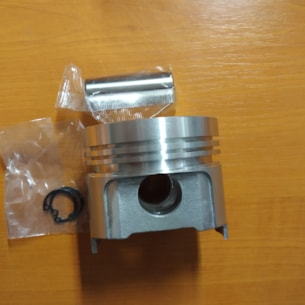 Píst + pístní kroužky + čep + segrovka pro motor Perkins S753, Shibaura P17F STD + 0,50 mm SADA