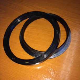 Gufero nápravy 80x100x10/15 Kubota GL-L svislého čepu