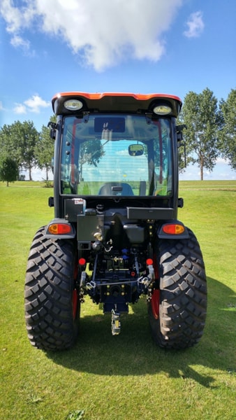 Traktor-Kioti-CK4030CH