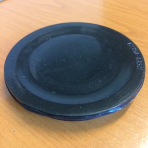 Zátka olejová, víčko průměr 70x11 portálu - spodní Kioti CK