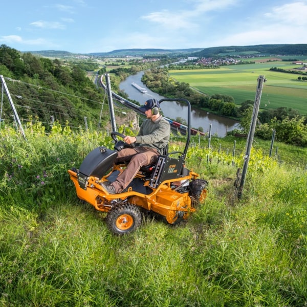 AS-Motor_AS_1040_YAK_4WD_live_3_web
