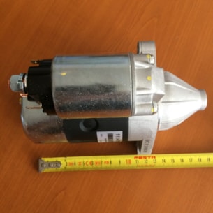 Startér Kubota B7000