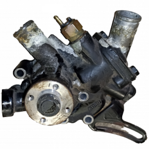 Vodní pumpa Yanmar 3TNA68 - použitá