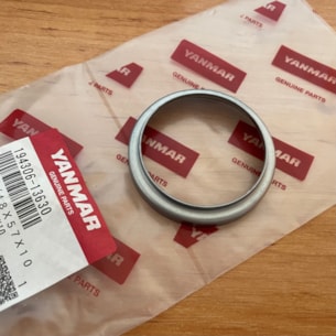 Prachovka svislého čepu 48x57x10 Yanmar F16