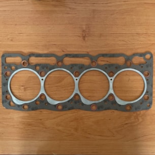 Těsnění pod hlavu Kubota 4V V1305