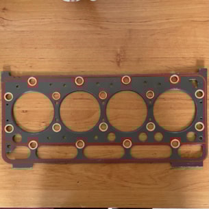 Těsnění pod hlavu Kubota 4V V2003