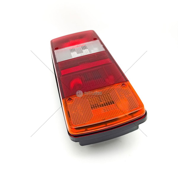 svitilna-zadni-5-dilna-prava-sertplast-tatra-liaz-karosa-3101460