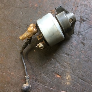 Spínač startování - žhavení Kubota L (B7000)