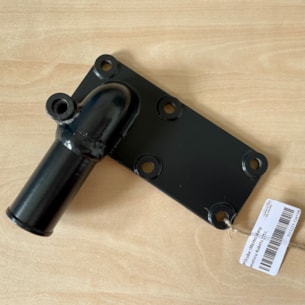 Příruba chlazení hlavy motoru Kubota Z751, Z851