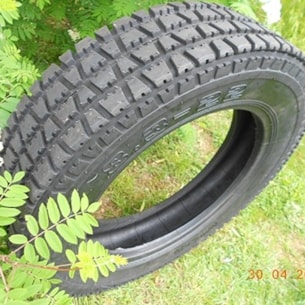 Pneumatika travní 8,3x22"