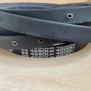Řemen 25x4200 Li 4260 Lw vrtaný pro OP obraceč