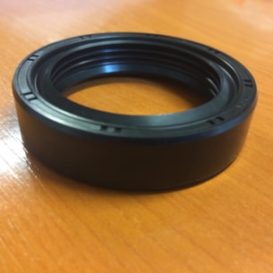 Gufero předního náboje 45x62x14 Yanmar KE4