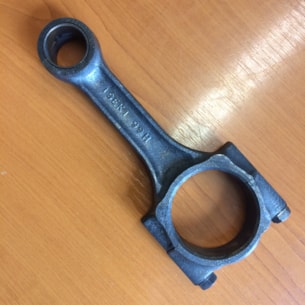 Ojnice Iseki E3CD použitá