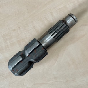 Hřídel PTO Kubota B1400 13/8 Z6