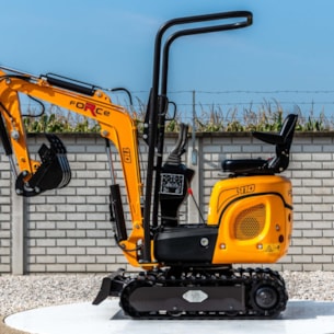 Force 110 minibagr 1000 kg