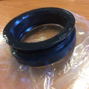 Gufero nápravy 50x68x11/16 Kubota B, GB, Iseki svislého čepu