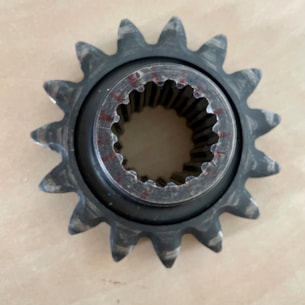 Kolo ozubené 16/15 Kubota SD1502 použité