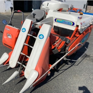 Kombajn Kubota SR-J2