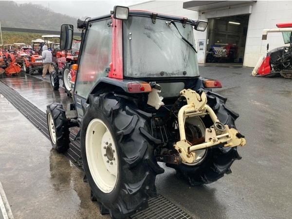 61-6577f5691762b405af16ae88