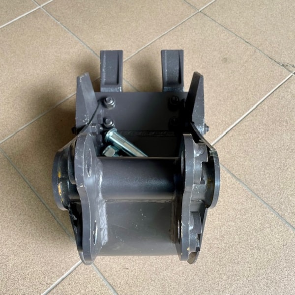 Rychloupínací adaptér s čepy
