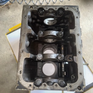 Blok motoru Hinomoto MS142