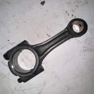 Ojnice motoru Shibaura S723 - použitá