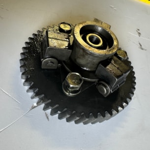 Regulátor motoru Hinomoto MS142