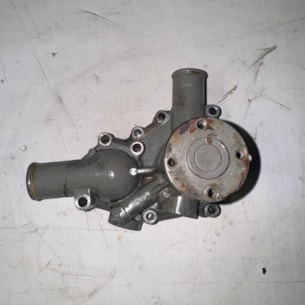 Vodní pumpa motoru Shibaura S723 - použitá