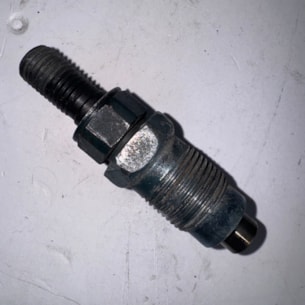 Vstřikovač Iseki E3CD použité