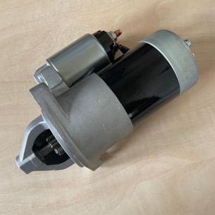 Startér pro Mitsubishi KE70, KE75