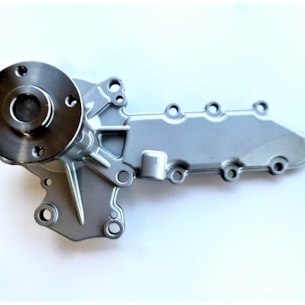 Vodní pumpa Kubota D1403, D1703, V2203 Bobcat bez odbočky