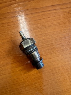 Čidlo teploty Yanmar 3TNE82 použité