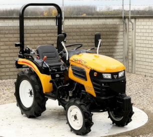 Malotraktor Force 324 