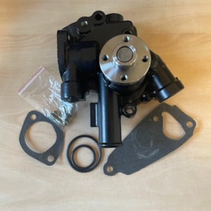 Vodní pumpa Yanmar motor 3TNV70