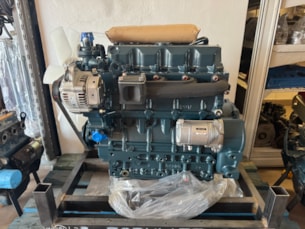 Motor Kubota V2203-M-E2B
